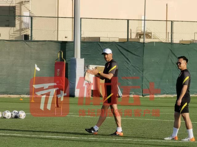 开云体育入口-兴奋+求战欲强  U23国足阿联酋首练主动“加课”