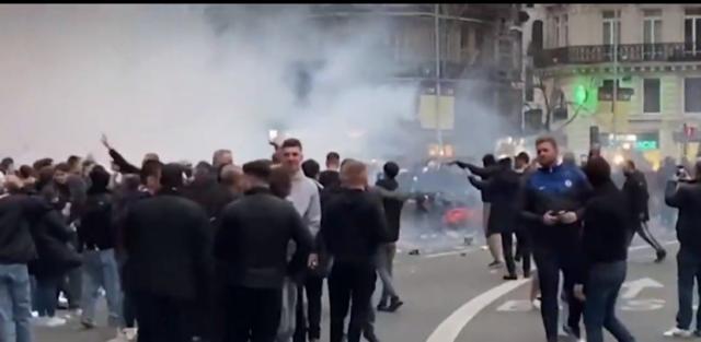 开云体育官网-【夜读】你敢信？国足很多签名出自队医